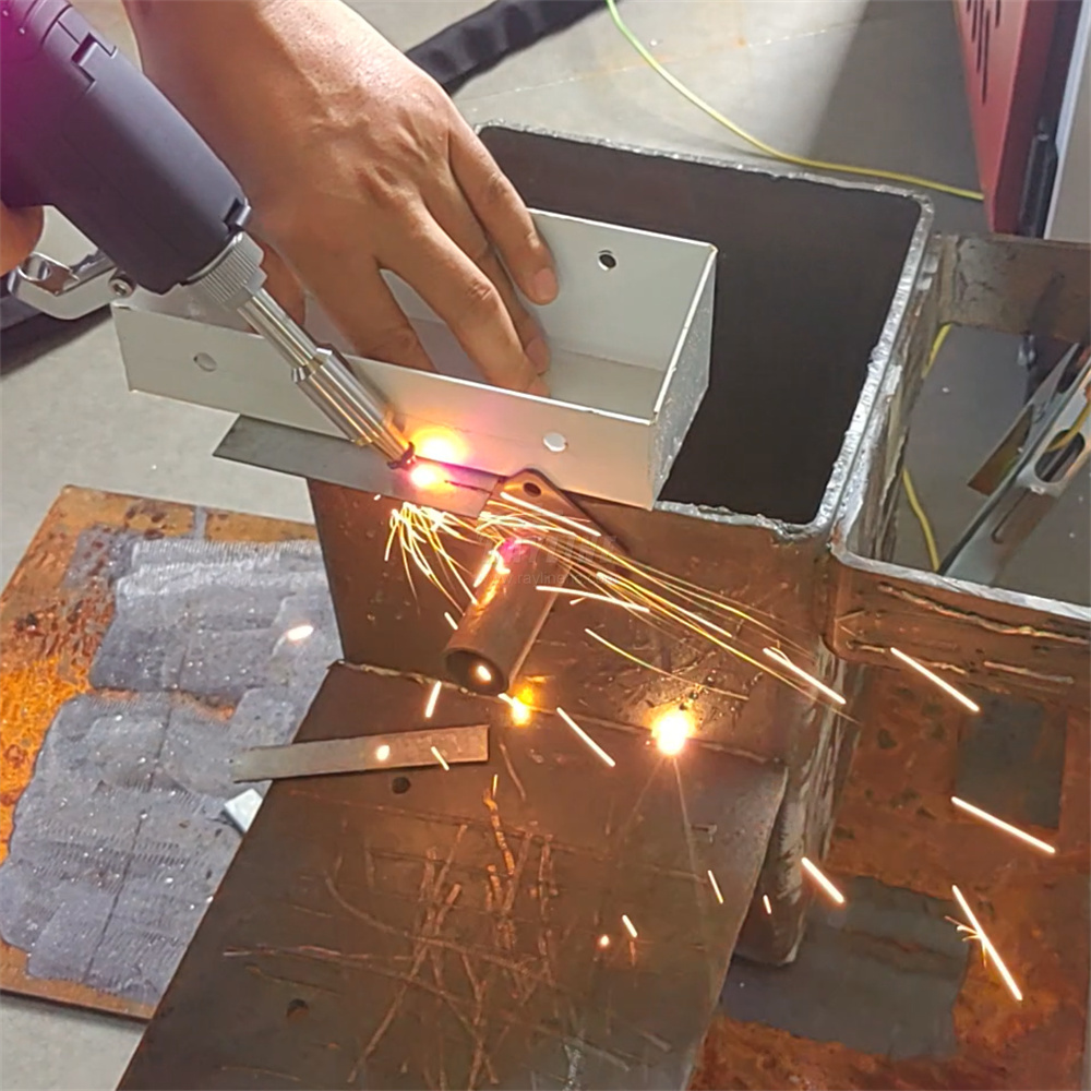 新型ミニポータブルハンドヘルドレーザー溶接機 3in1 溶接 - Industrial Laser Solutions のレビューと価格